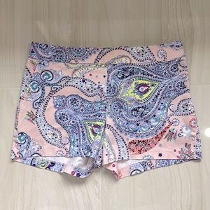 Express Shorts Light Pink Paisley